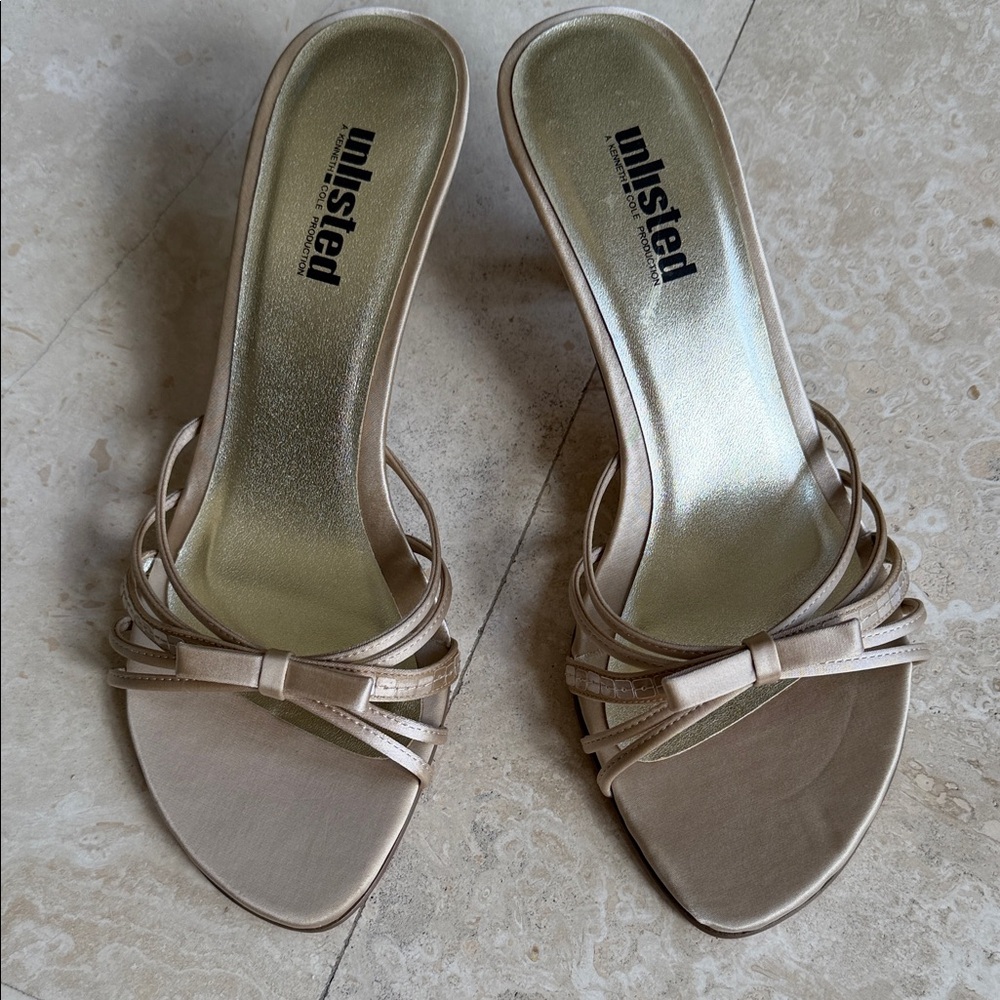 Unlisted by Kenneth Cole Women's Champagne Satin Bow Slide Sandals
